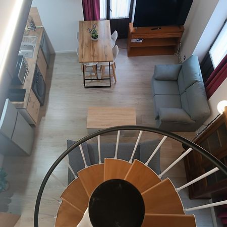 Apartamentos Turisticos Avila Puerta De Los Leales 1-2 エクステリア 写真